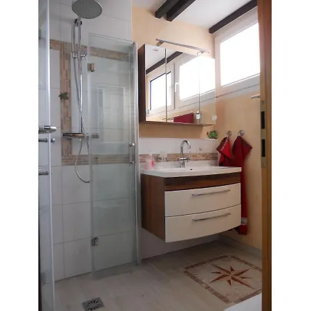 Zum Wohlfuehlen In Der Eifel, Poolnutzung, Tennis, Minigolf, Seenaehe *