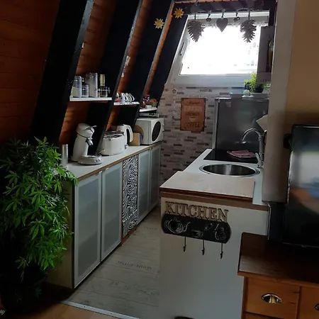 Zum Wohlfuehlen In Der Eifel, Poolnutzung, Tennis, Minigolf, Seenaehe Apartman *