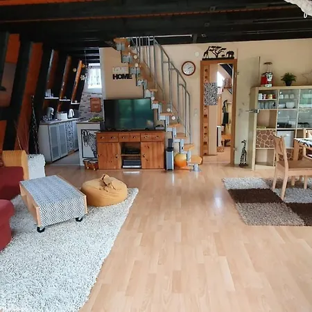 Zum Wohlfuehlen In Der Eifel, Poolnutzung, Tennis, Minigolf, Seenaehe